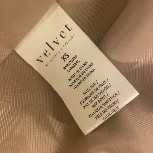 Velvet by Graham & Spencer faux fur vest size XS - Picture 5 of 5